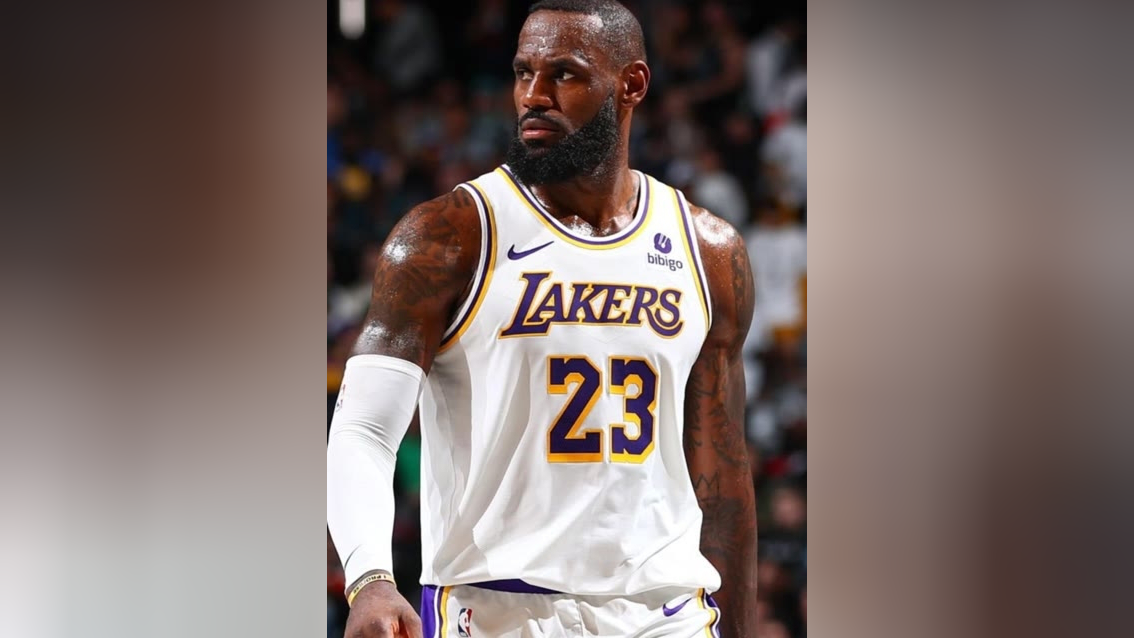 开云体育-包含詹姆斯迎来十二赛季高光表现，篮网球迷沸腾！的词条